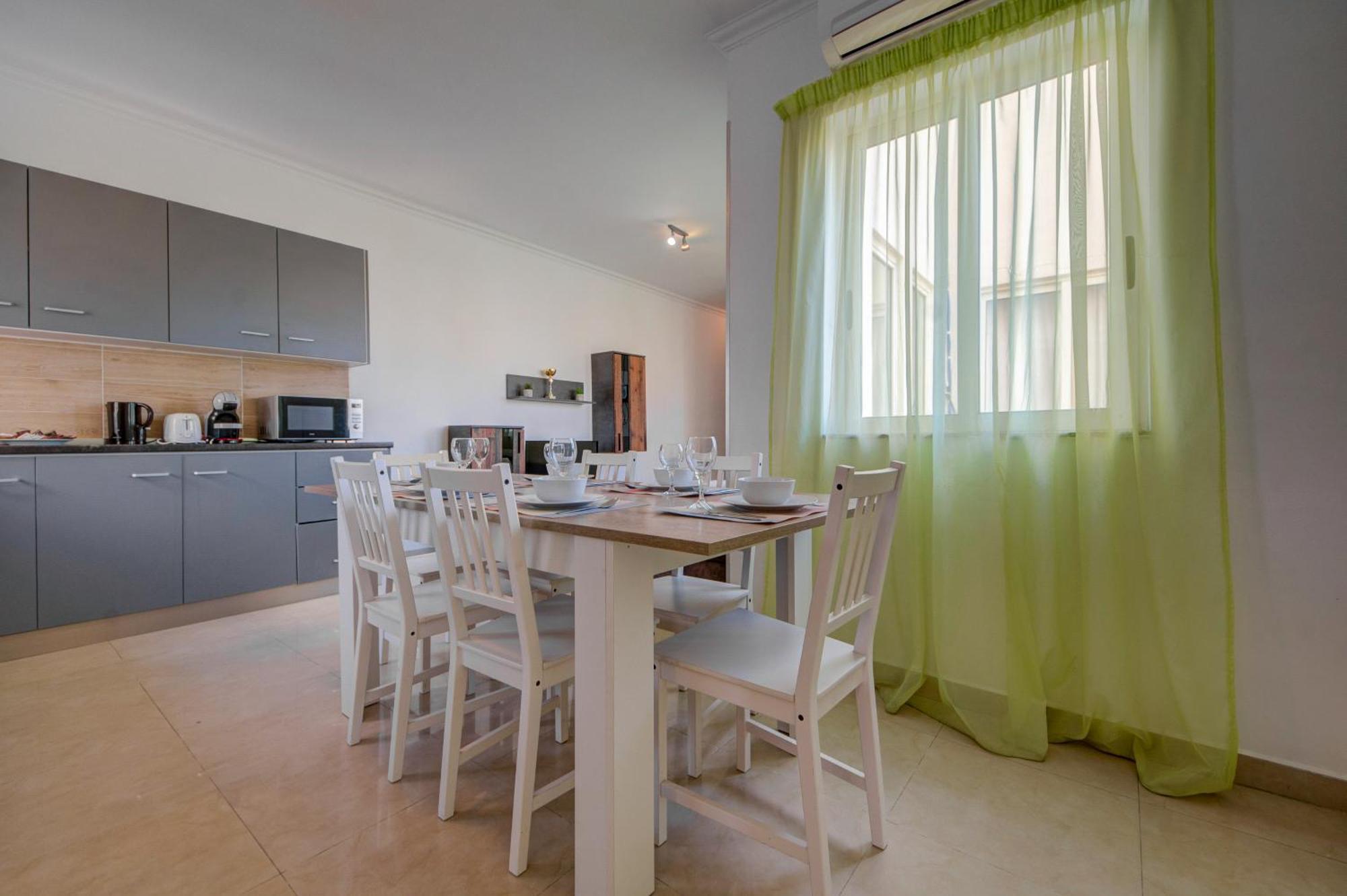St Julian'S Unique 3-Bedroom Apartments Sleeps 9-10 Saint Julian's Exteriér fotografie